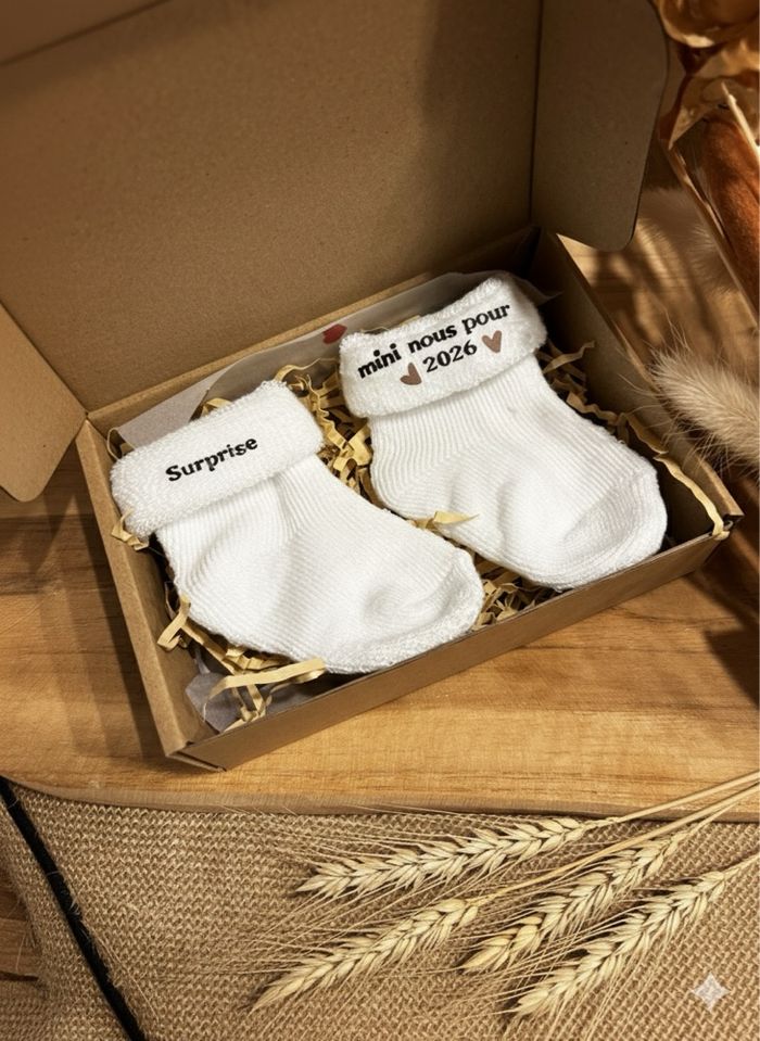 Chaussettes pour annonce grossesse - photo numéro 3