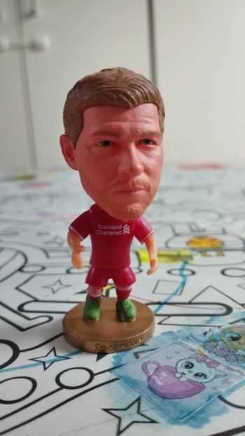 Petite figurine foot neuve Steven Gerrard Liverpool