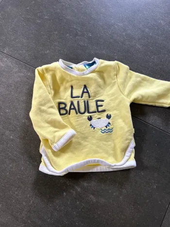 Pull 3 mois okaidi jaune
