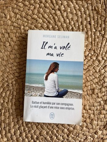 Livre il m’a volé ma vie