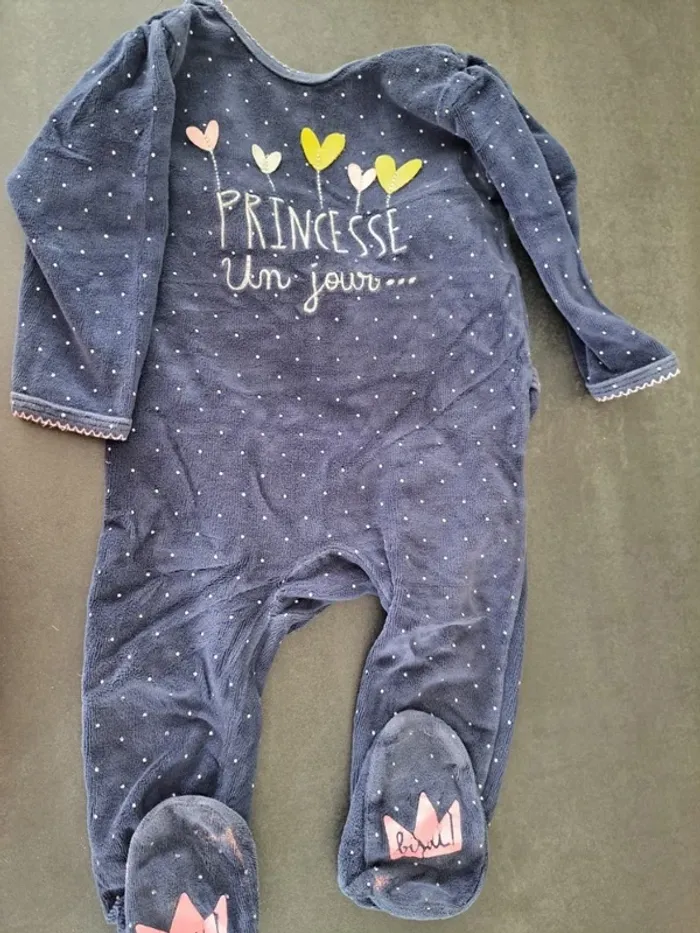 pyjama bleu coeur