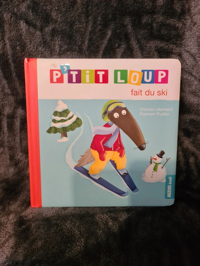 P'tit loup fait du ski