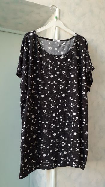 Tee-shirt femme taille 54-56