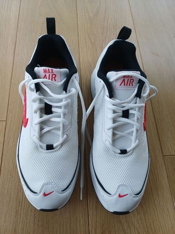 Baskets NEUVES Nike Air Max AP
