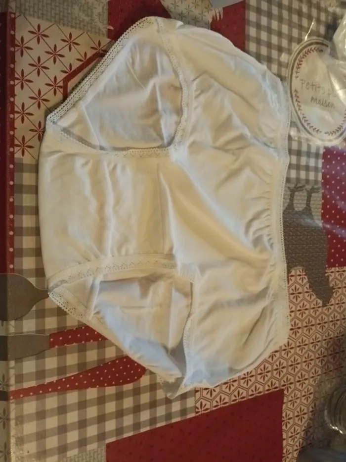 Culotte coton extensible damart taille 42 44