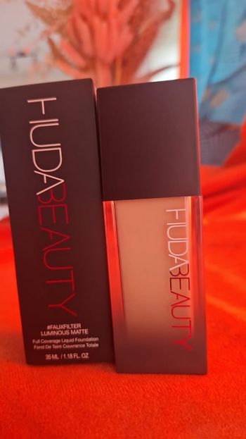 Hudabeauty fauxfilter luminous matte fond de teint couvrance totale cashew 140G 35ml neuf