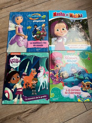 Lot livres filles
