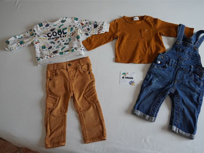 Lot n°12 Vêtements Tape à l'oeil 6 mois : 5 Pantalons + 1 Salopette + 6 Hauts - photo numéro 4