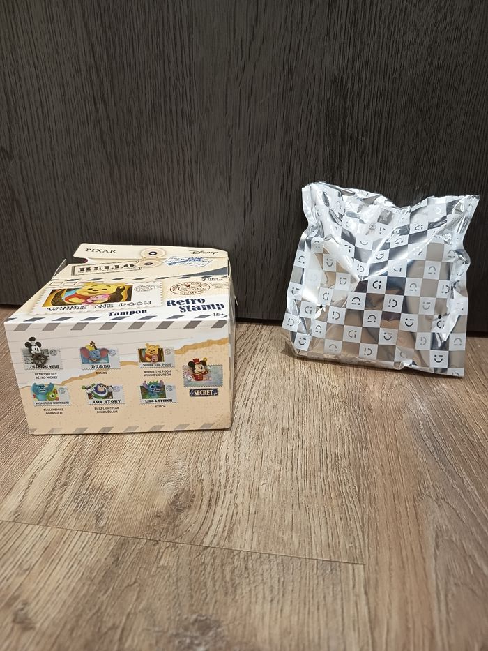 Figurine carte postale Disney Miniso - photo numéro 6