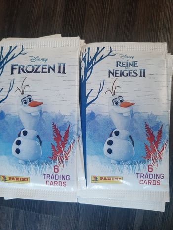 Lot 24 pochettes cartes Panini la reine des neiges 2