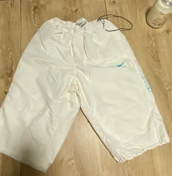 Pantacourt nike  taille L