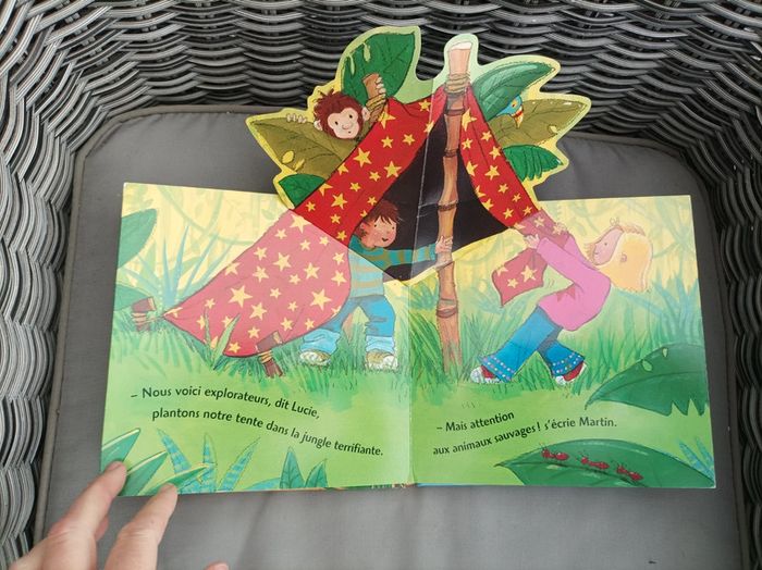 Joli livre pop up " la couverture magique" - photo numéro 3