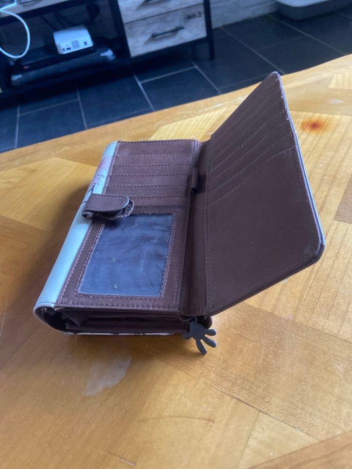 Portefeuille - photo numéro 3