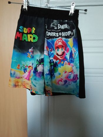 Bermuda super Mario noir et multicolore