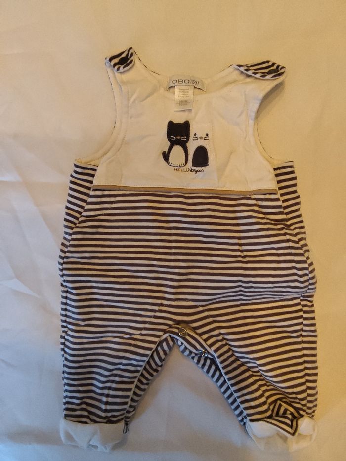 Bodies Bébé / 1 mois - photo numéro 5