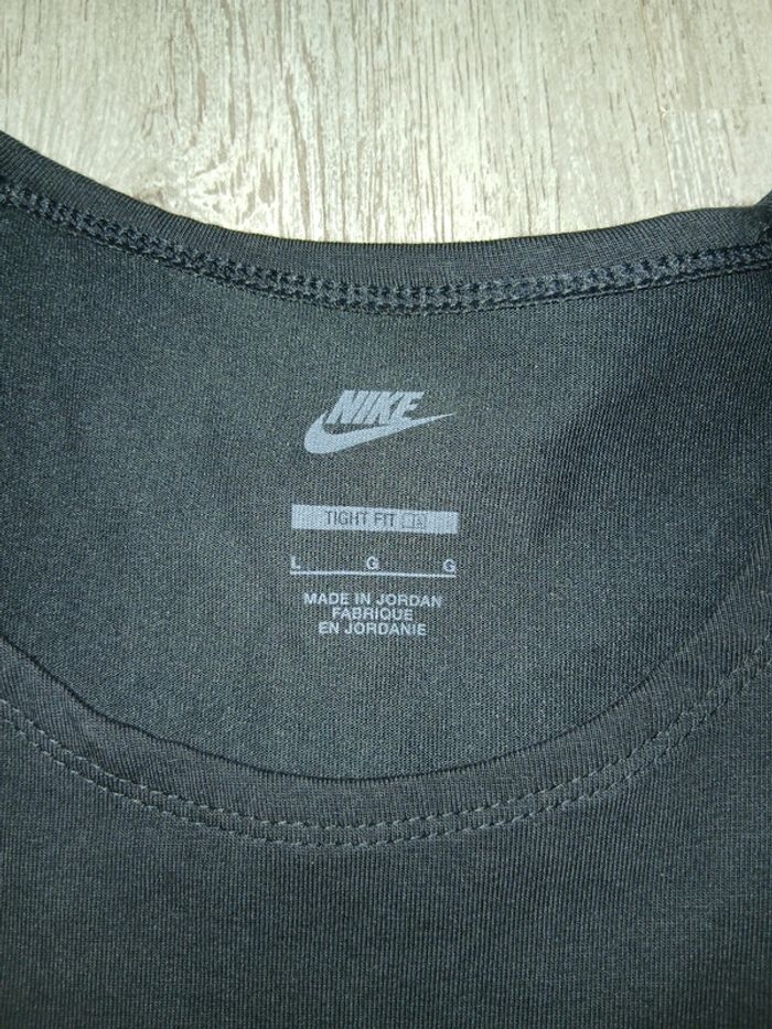 crop top noir nike taille 40 - photo numéro 5