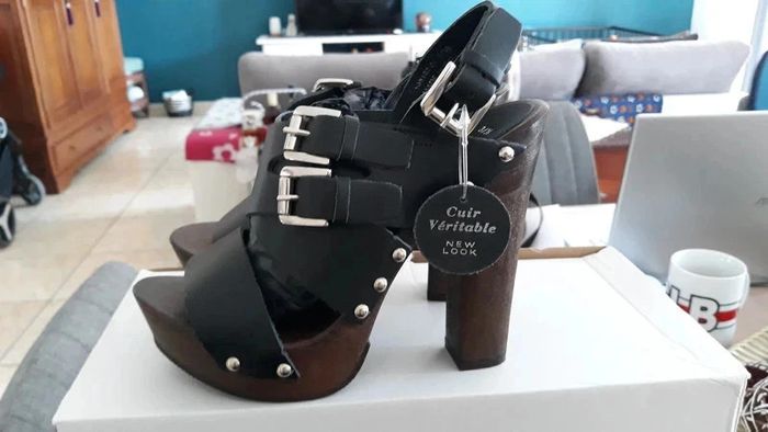Chaussures à talon New Look toutes neuves - photo numéro 3