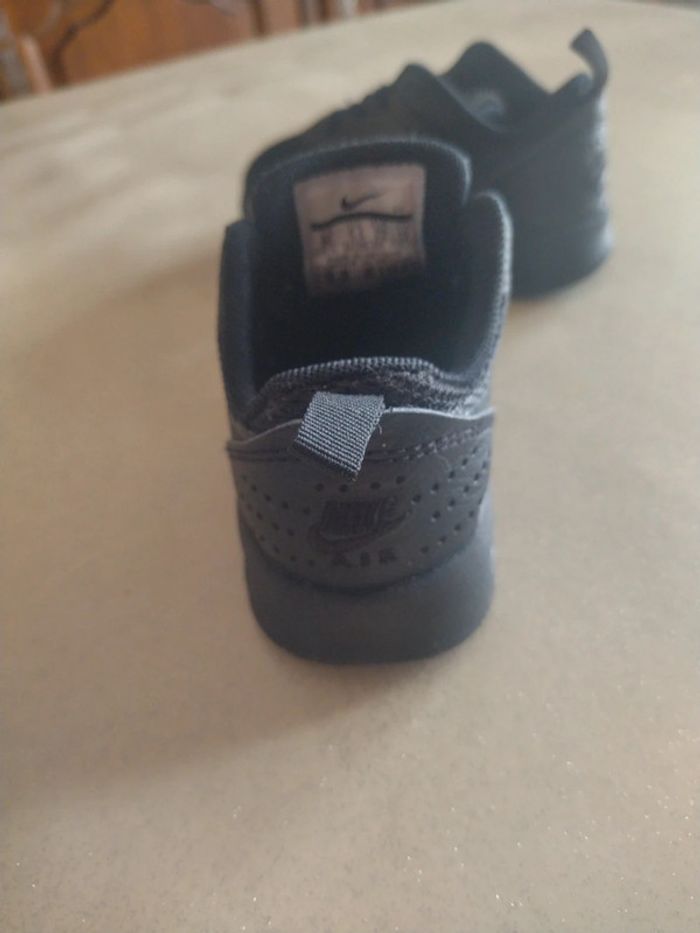 Basket Nike air noire - photo numéro 5