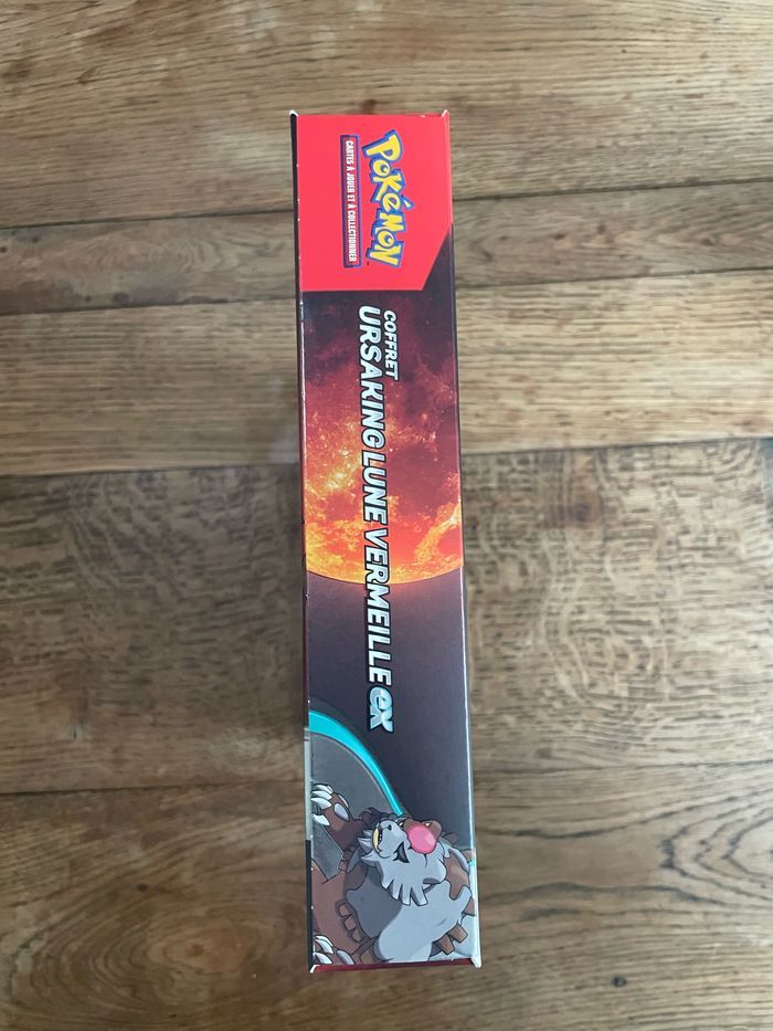 Coffret Pokemon Poster Ursaking Lune Vermeille (4 boosters) - photo numéro 6