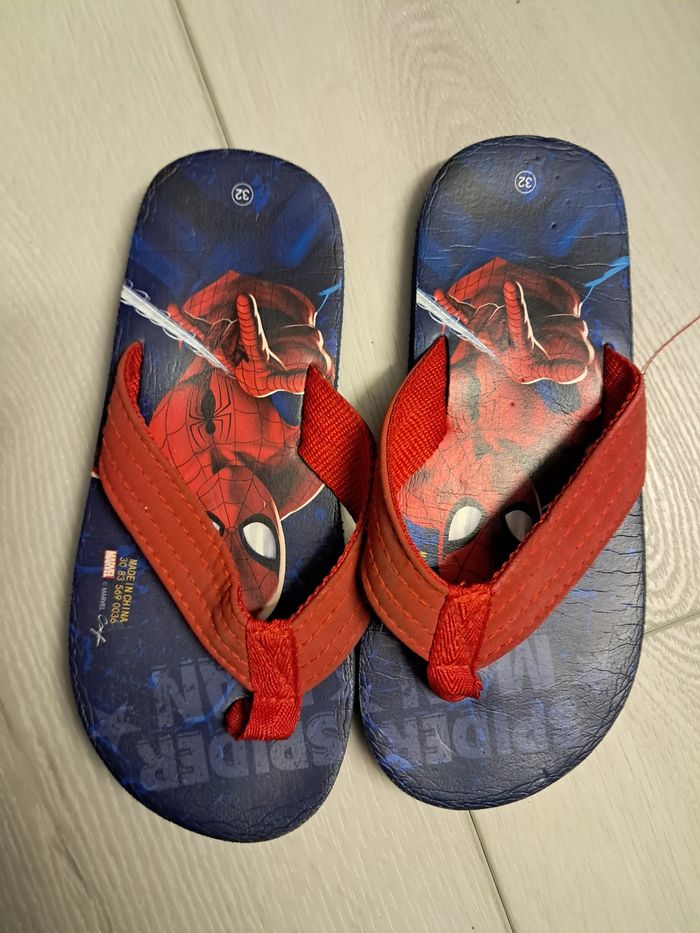 Tong spiderman - photo numéro 1