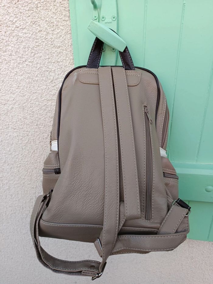 Sac à dos - photo numéro 2