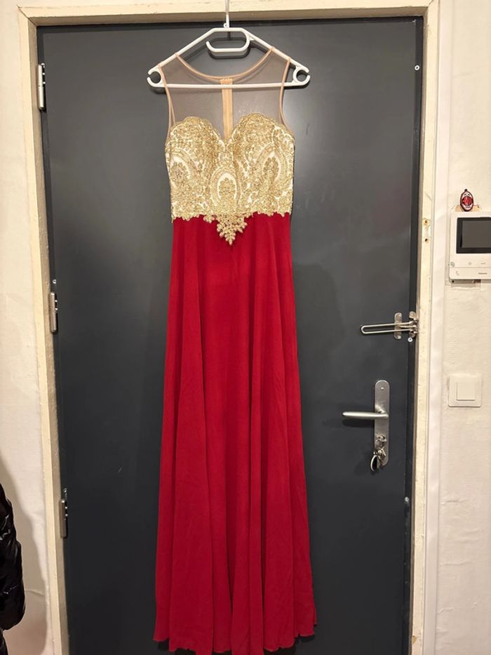 Merveilleuse robe doublée longue S cocktail ou mariage