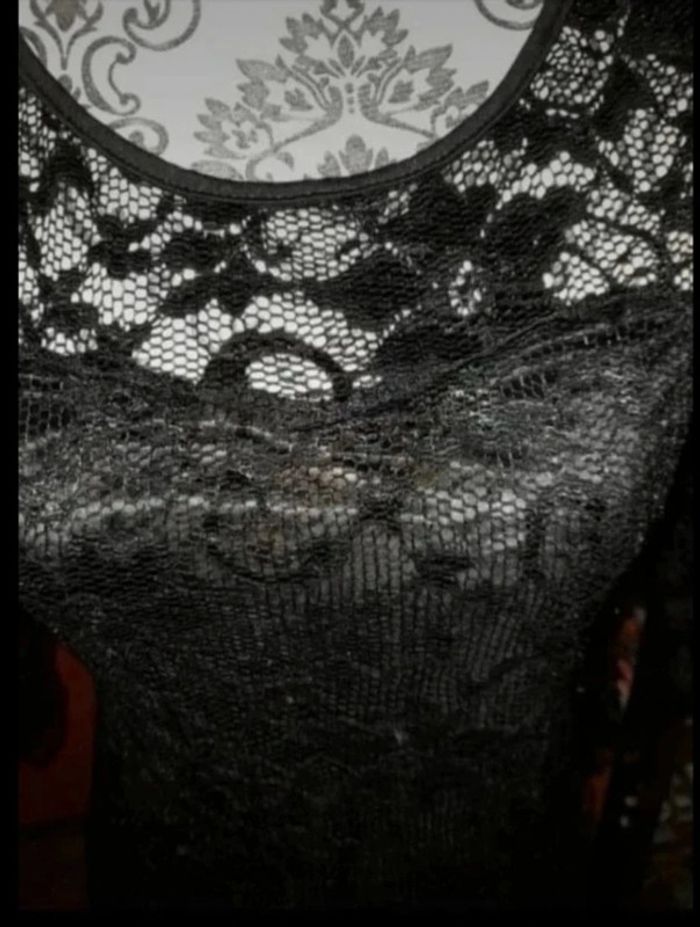 Robe noire à dentelle vintage T38 - photo numéro 3