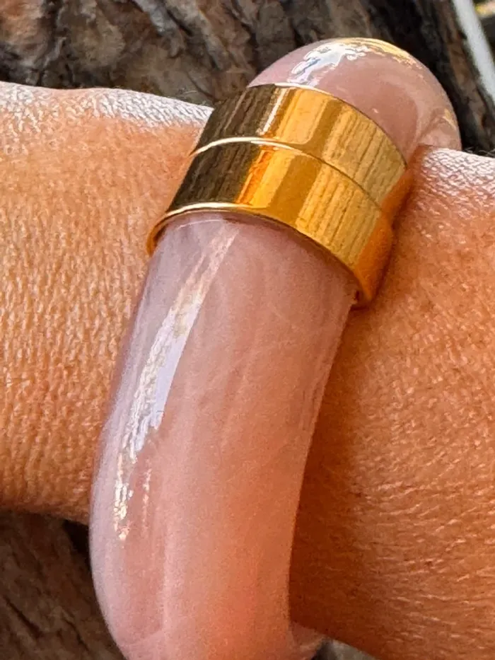 Jonc épais qui s’ouvre résine tons de roses et doré taille M habaha Paris - photo numéro 7