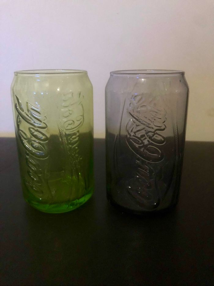 Verres »Coca-Cola »vert et violet