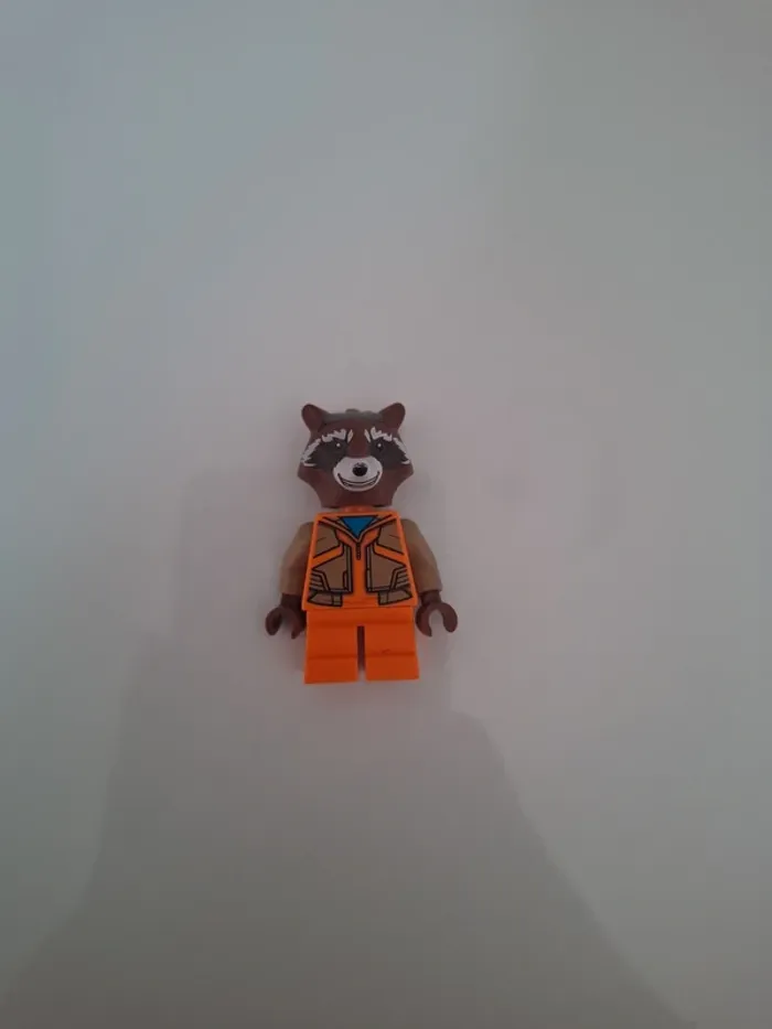 Figurine lego rocket marvel