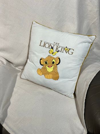 Coussin roi lion
