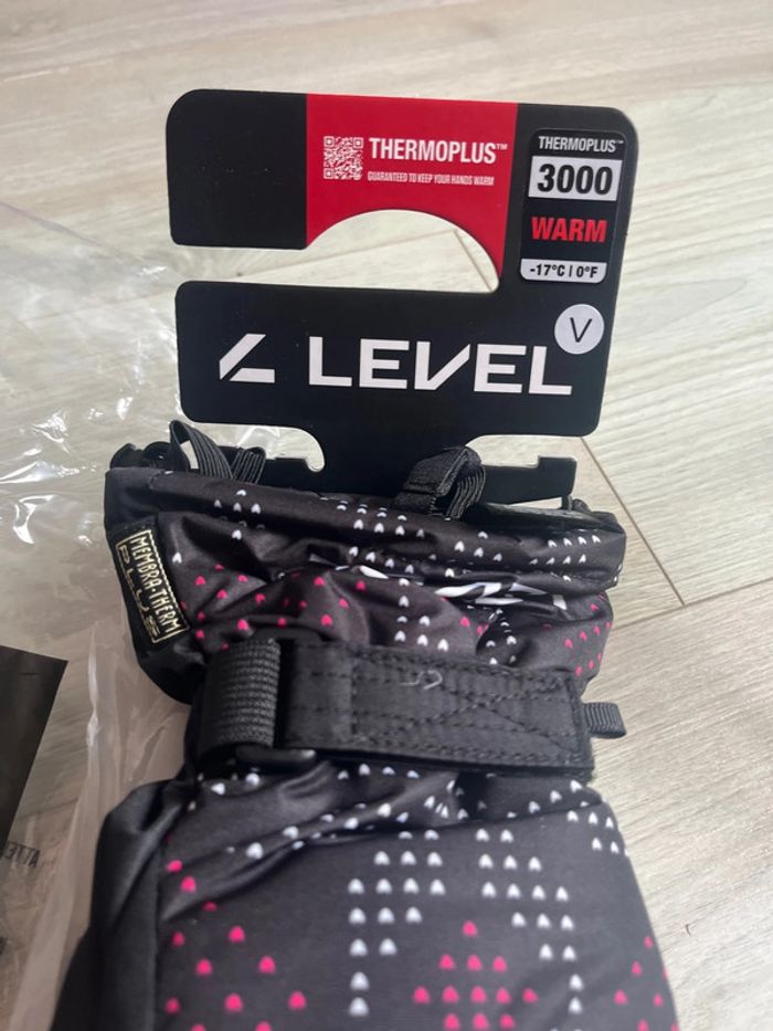 Moufle de ski fille Level gloves taille 9-10 ans neuf prix boutique 42,5€ - photo numéro 2