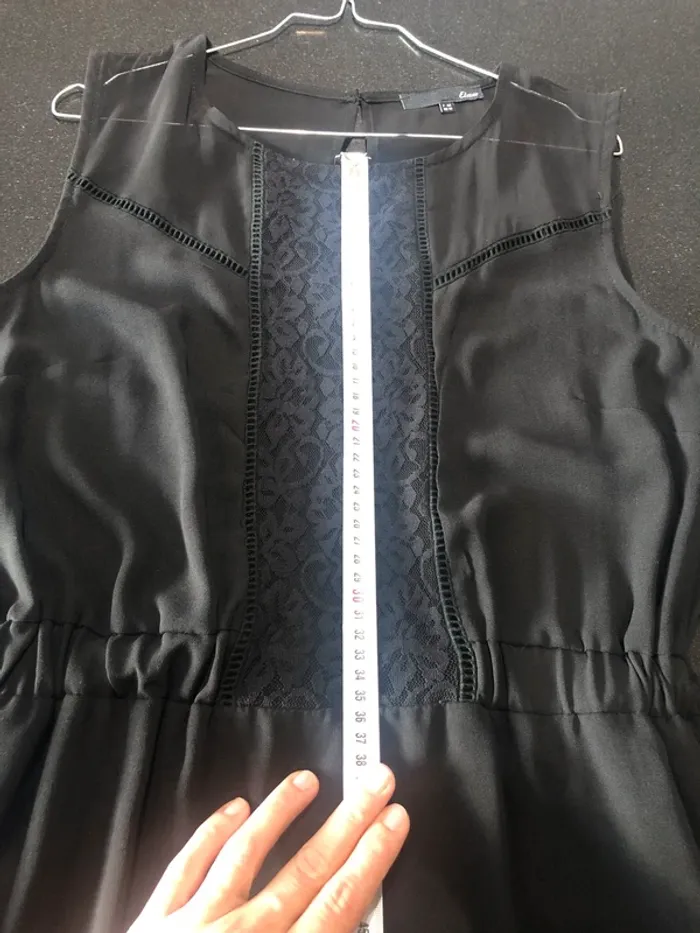 Robe noire Taille 42 - photo numéro 14