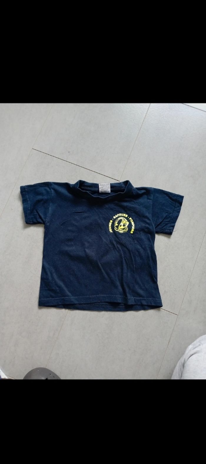 Tee shirt