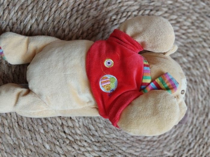 Peluche musicale Winnie l'ourson, Disney - photo numéro 3