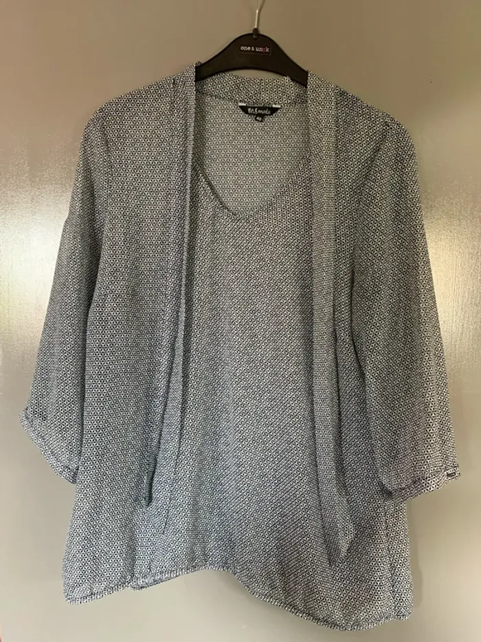 Blouse manche 3/4 transparente