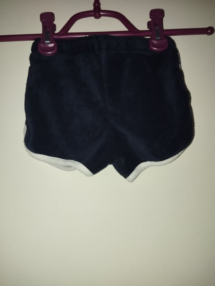 Short Mickey Disney baby taille 6 mois - photo numéro 3