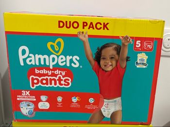 Pack 108  Couches pampers baby dry taille 5 neuf