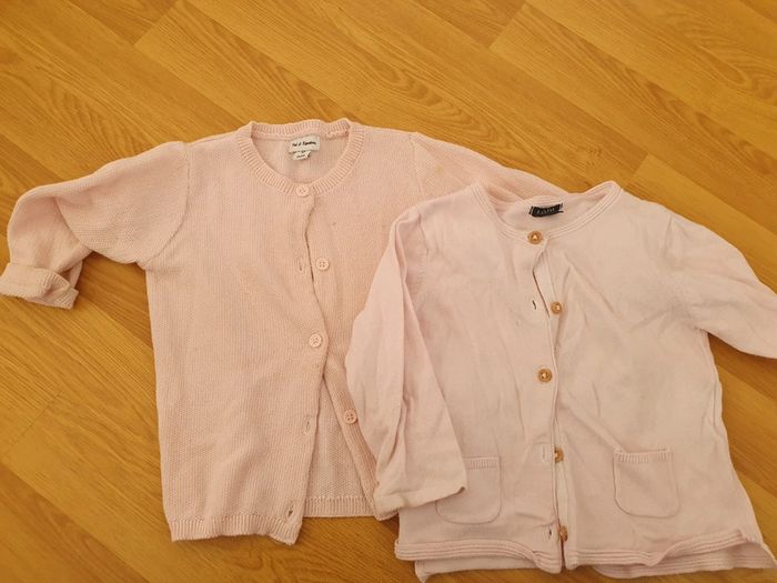 Lot de gilets roses 12 mois