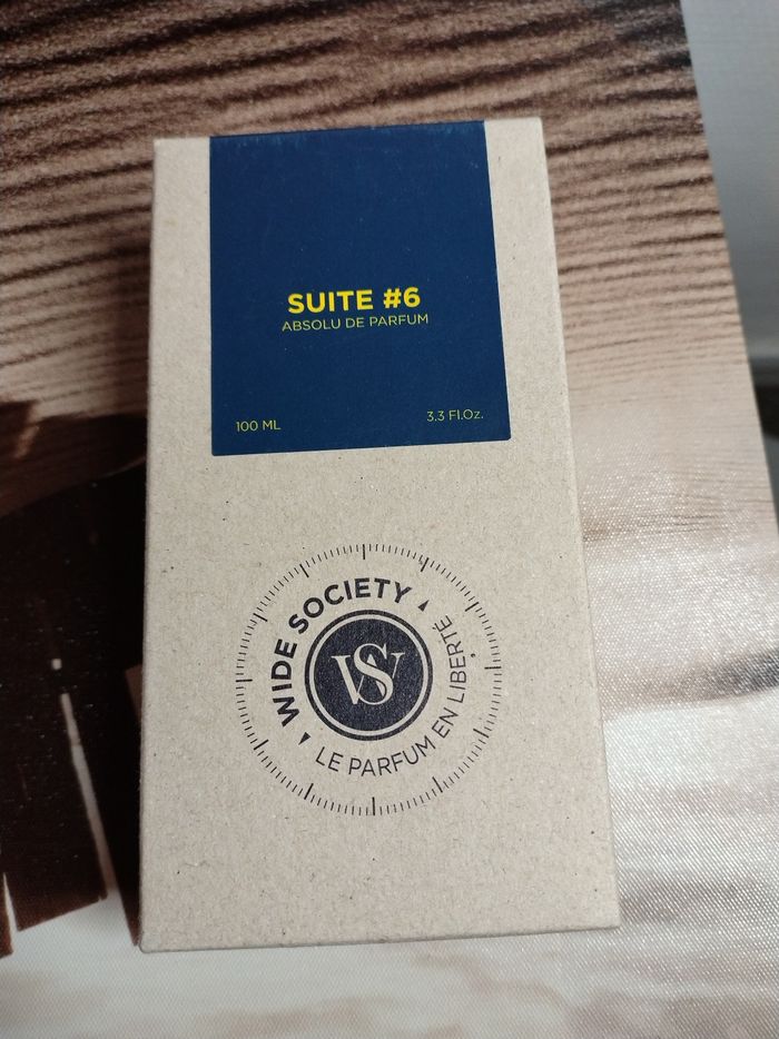 Wide Society Suite#6