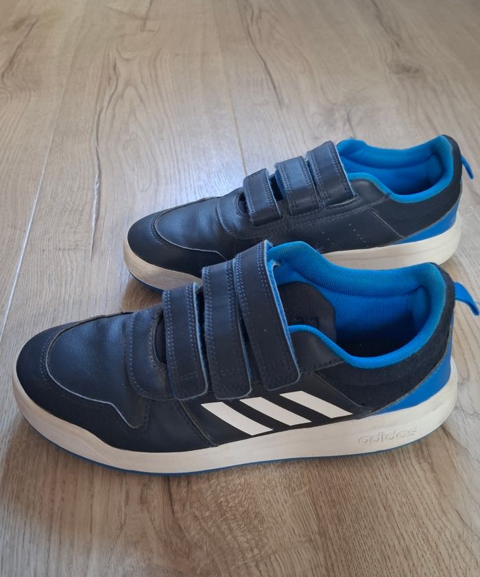 Basket Adidas T37,5 comme neuves - photo numéro 6