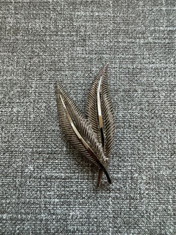 Broche