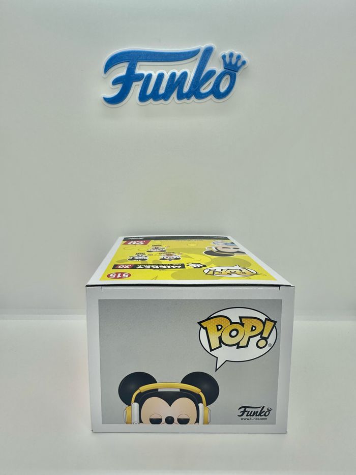 Funko Pop Disney Gamer Mickey 515 EB Exclusive 🇨🇦 - photo numéro 6