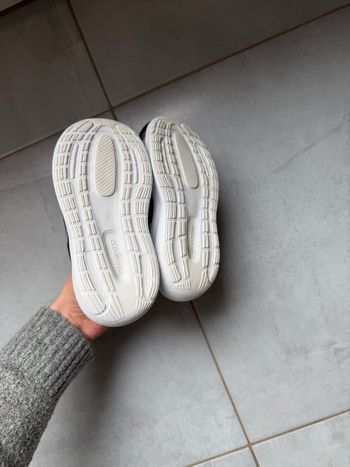 Baskets Adidas souple à scratch - Taille 23