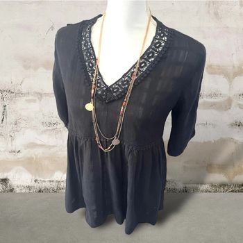 Blouse bohème en coton noir brodé Miss Captain taille 40