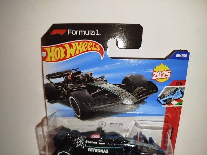 Hot Wheels Formula 1 Mercedes -AMG Petronas Formula One Team 2025 - photo numéro 8