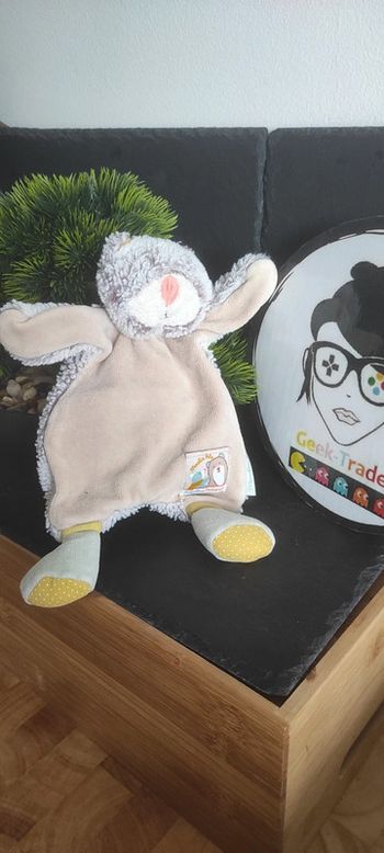 Ours moulin roty doudou  Biscotte et Pomponbeige gris bleu jaune rose nez plat