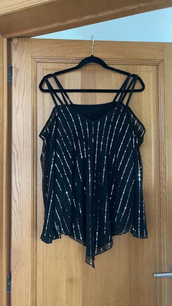 Blouse épaules dénudées neuve