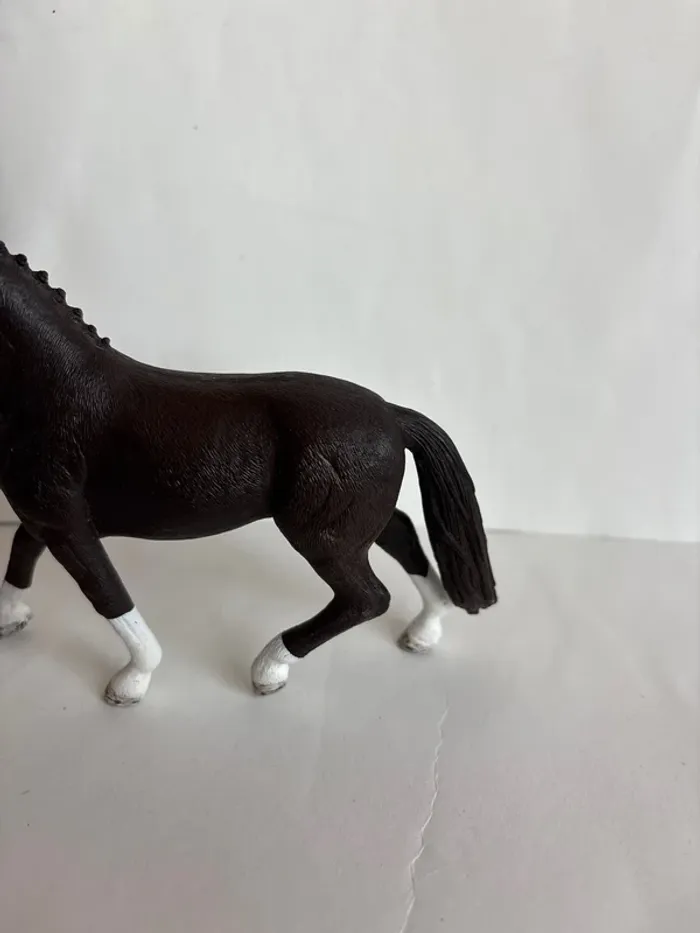 Figurine jument Hanovre Schleich - photo numéro 2