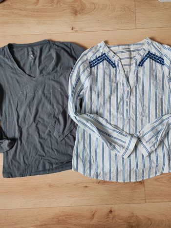 Deux hauts taille S
